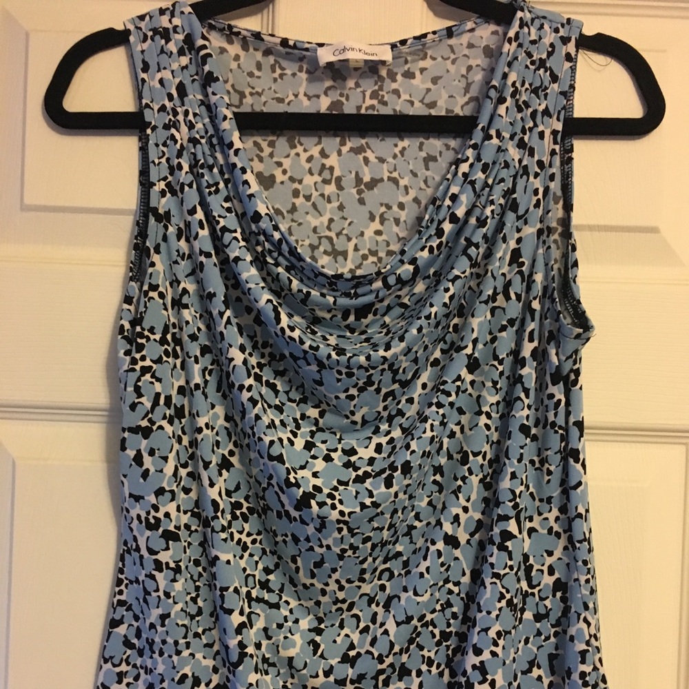 🍁Silky blue sleeveless Calvin Klein dress shirt